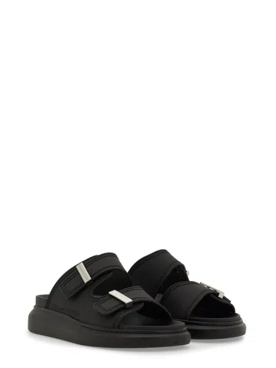 Alexander Mcqueen 50mm Rubber Slide Sandals In Black