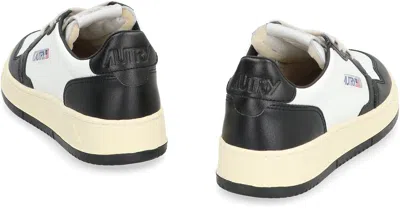 Autry Medalist Black/white Leather Trainer