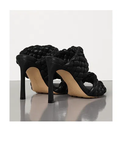 Bottega Veneta The Curve 95 Lambskin Mules With Twisted Intrecciato Straps In Black