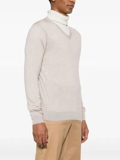 Colombo Fine-knit V-neck Jumper In Neutral