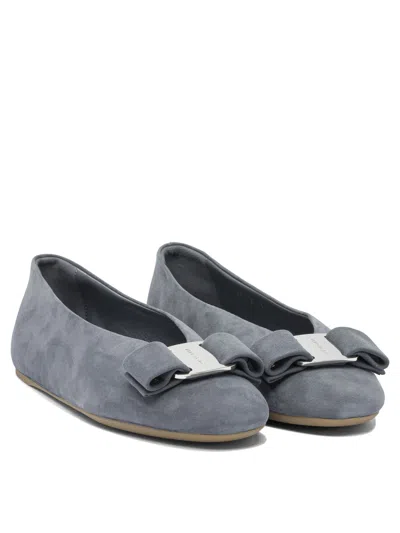 Ferragamo Grey Leather Ballerinas With Bow Accent In Gray
