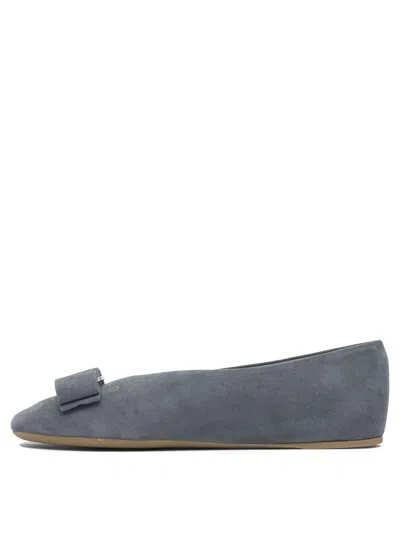 Ferragamo Grey Leather Ballerinas With Bow Accent In Gray
