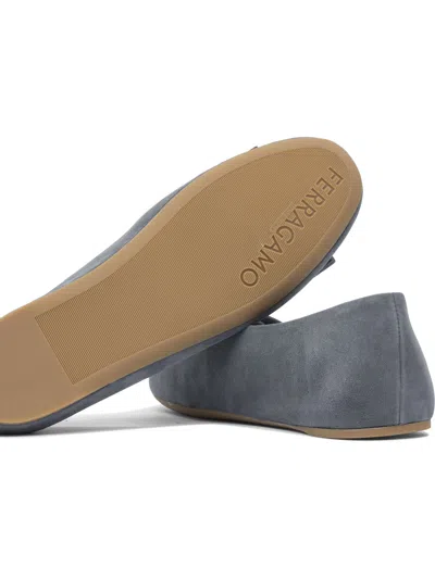 Ferragamo Grey Leather Ballerinas With Bow Accent In Gray