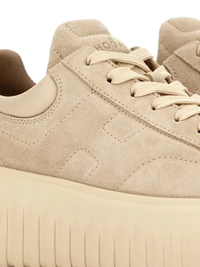 Hogan Low Top Platform Sole Sneakers In Neutral
