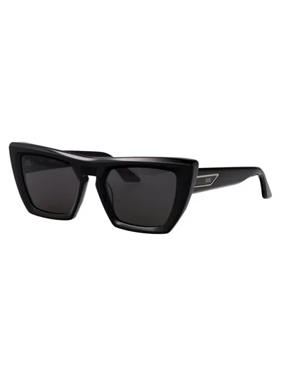 Gcds Gd0065 Sunglasses In Black
