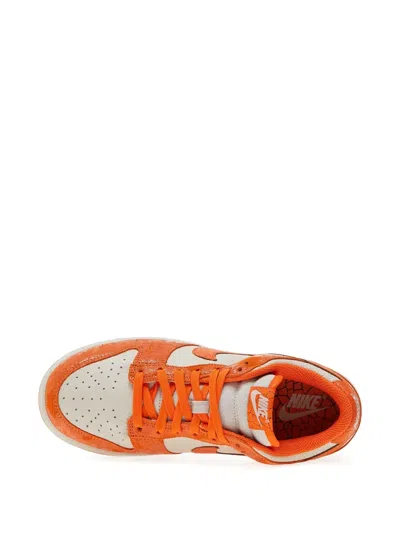 Nike Dunk Leather Low-top Sneakers