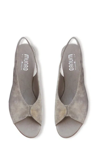 Munro Rochelle Sling-back Sandal In Castoro Stardust