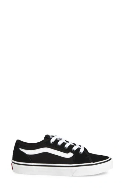 Vans Filmore Decon Low Top Sneaker In Black