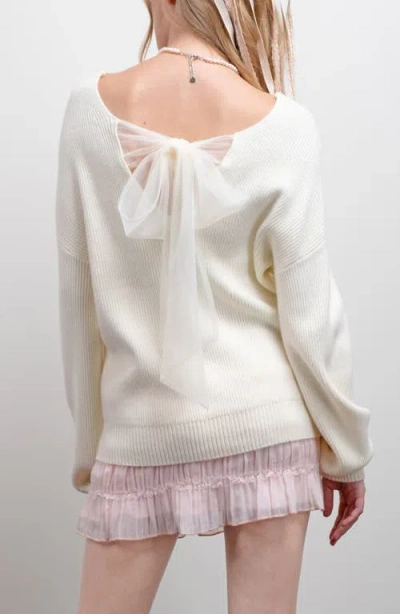 Blu Pepper Bow V-neck Sweater In White