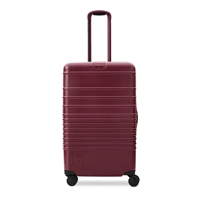 Beis The Medium Check In Roller Suitcase - Burgundy In Burgundy