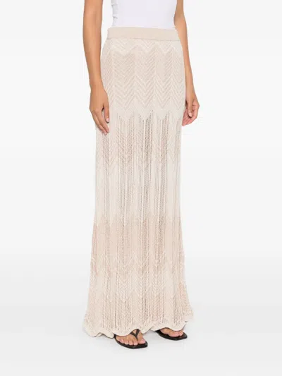 Akep Chevron-pattern Scalloped-hem Skirt In Neutral