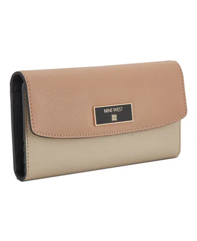 Nine West Mary Checksec Zipper Wallet