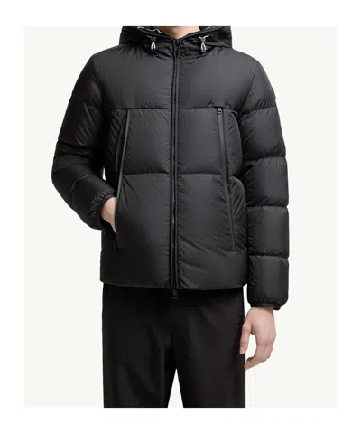 Moncler Montcla Hooded Short Down Jacket In Black