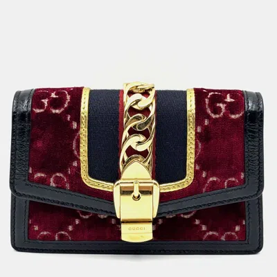 Pre-owned Gucci Sylvie Super Mini Velvet Red