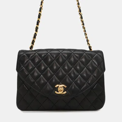 Pre-owned Chanel Matelasse Half Moon Chainshoulder Black Lambskin