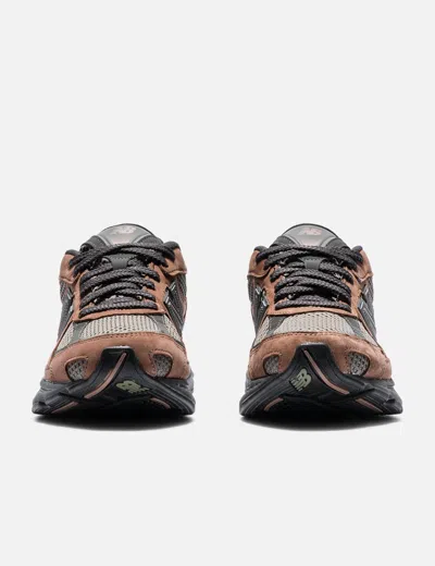 New Balance Low Top Sneakers With Mesh Panels And Rubber Outsole In Brown