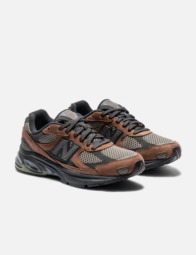 New Balance Low Top Sneakers With Mesh Panels And Rubber Outsole In Brown