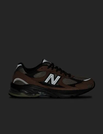 New Balance Low Top Sneakers With Mesh Panels And Rubber Outsole In Brown