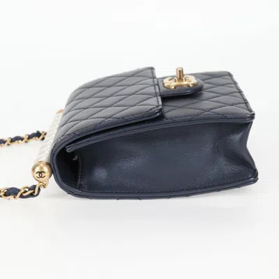 Pre-owned Chanel Pearl Bag Navy Leather Clutch Bag ()
