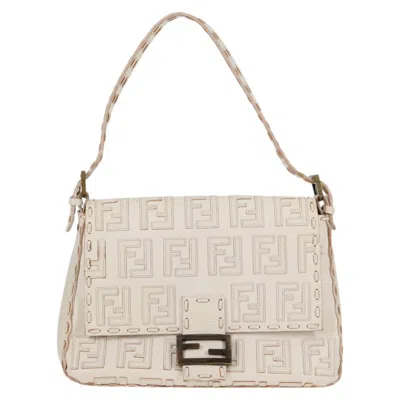 Pre-owned Fendi Baguette White Canvas Shoulder Bag ()