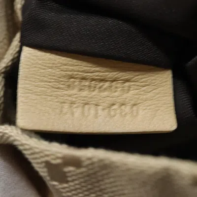 Pre-owned Gucci Gg Canvas Beige Canvas Clutch Bag ()