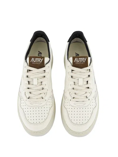 Autry "medalist" Low Sneaker In Multi