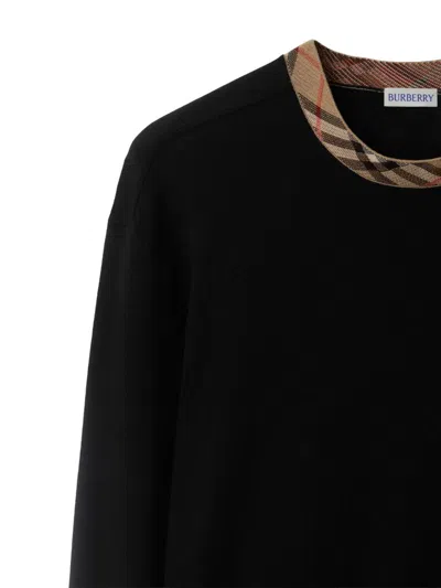 Burberry Crew Neck Knitwear With Distinctive Patterned Collar