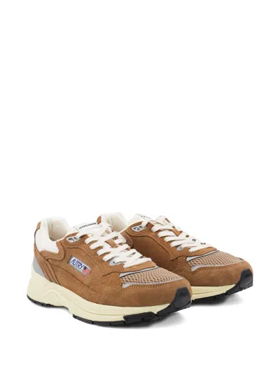 Autry Hyperway Sneakers In Cigar And Silver Mesh And Suede