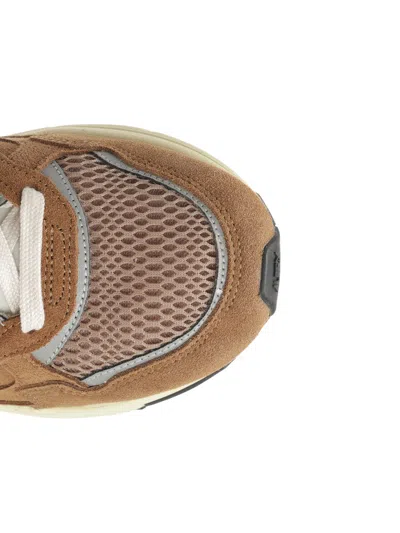 Autry Hyperway Sneakers In Cigar And Silver Mesh And Suede In Brown