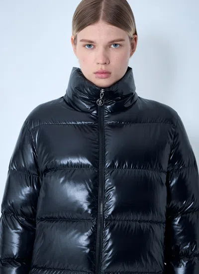 Moncler Women Abbadia Short Down Jacket In Black