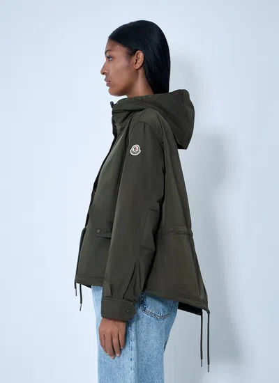 Moncler Women Noizay Short Parka Jacket In Green