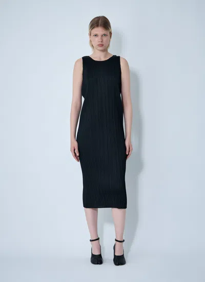 Issey Miyake Pleated Midi Dress In Black