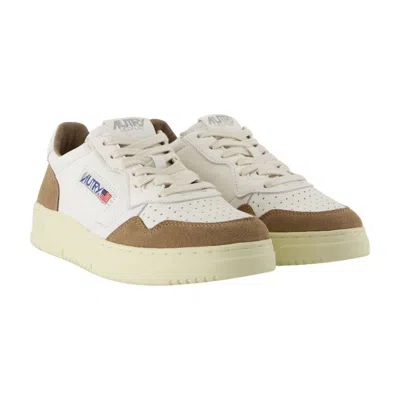 Autry Medalist Low Sneakers In Goatskin And Suede In Multi