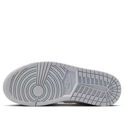 Air Jordan (wmns)  1 Low 'sail Soft Pearl' In White