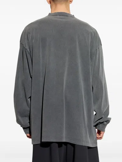 Balenciaga Mens Super Faded Wash Blk Graphic-print Oversized Cotton T-shirt Xs In Gray