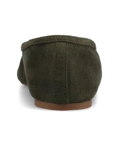 Journee Collection Fortune Flat In Green