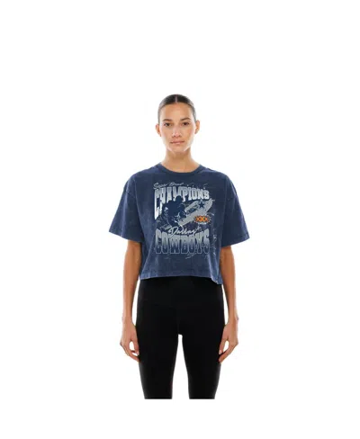 New Era Women's Navy Dallas Cowboys Cropped Boxy Sport Classics Mineral Wash T-shirt