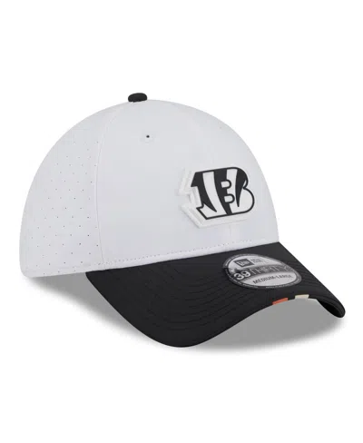 New Era Men's White/black Cincinnati Bengals 2025 Nfl Training Camp 39thirty Flex Hat