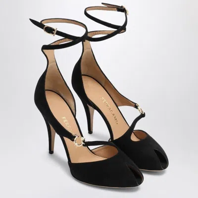 Ferragamo Décolleté With Gancini Detail