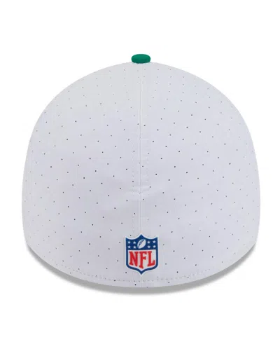 New Era Men's White/kelly Green Philadelphia Eagles 2025 Nfl Training Camp Throwback Logo 39thirty Flex Hat