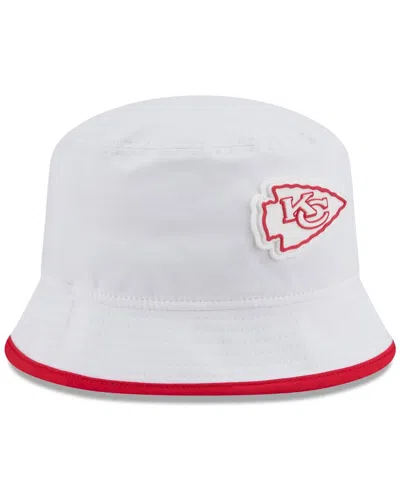 New Era Men's White Kansas City Chiefs 2025 Nfl Training Camp Stretch Bucket Hat