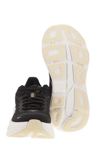 Hoka Bondi 9 Running Shoe In Black