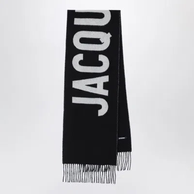 Jacquemus Brushed Finish Fringe Detailing Wraparound Scarf In Black