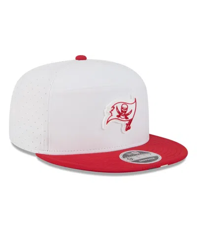 New Era Men's White/red Tampa Bay Buccaneers 2025 Nfl Training Camp Split Panel 9fifty Snapback Hat