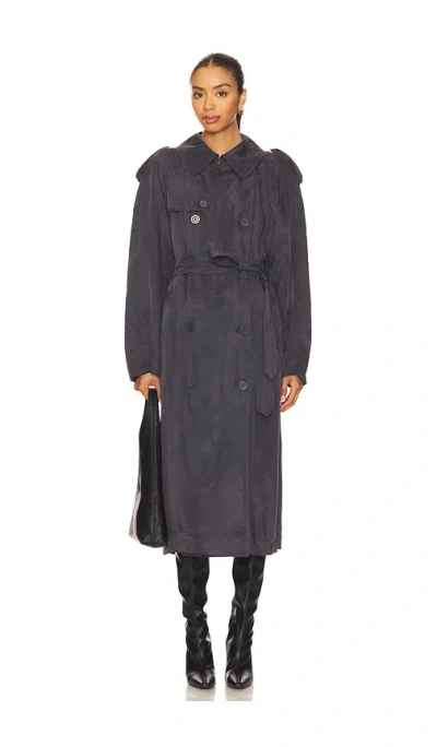 Helmut Lang Fluid Trenchcoat