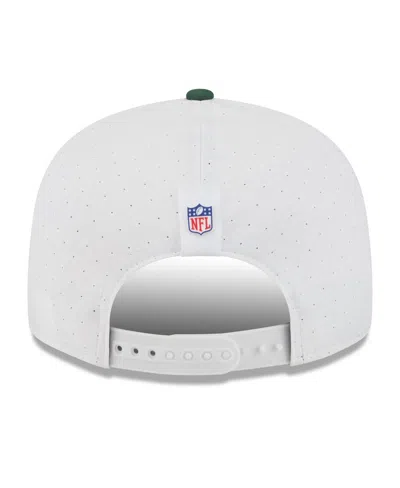 New Era Men's White/green Bay Packers 2025 Nfl Training Camp Split Panel 9fifty Snapback Hat