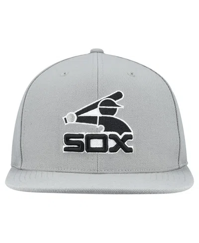 Mitchell & Ness Men's Gray Chicago White Sox Cooperstown Collection Basic Flip Snapback Hat