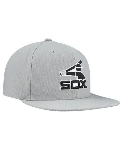 Mitchell & Ness Men's Gray Chicago White Sox Cooperstown Collection Basic Flip Snapback Hat