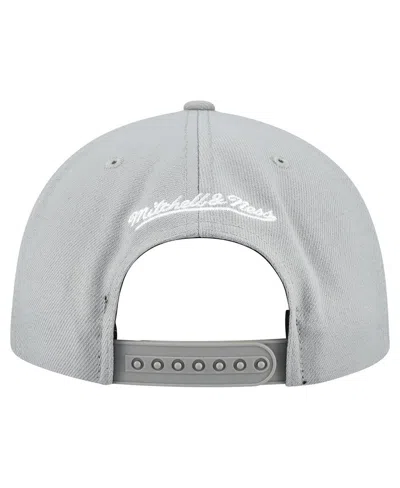 Mitchell & Ness Men's Gray Chicago White Sox Cooperstown Collection Basic Flip Snapback Hat