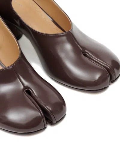 Maison Margiela Tabi Mary Jane 60 Glossed Leather Pumps In Burgundy